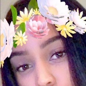 Meet your Posher, Myla